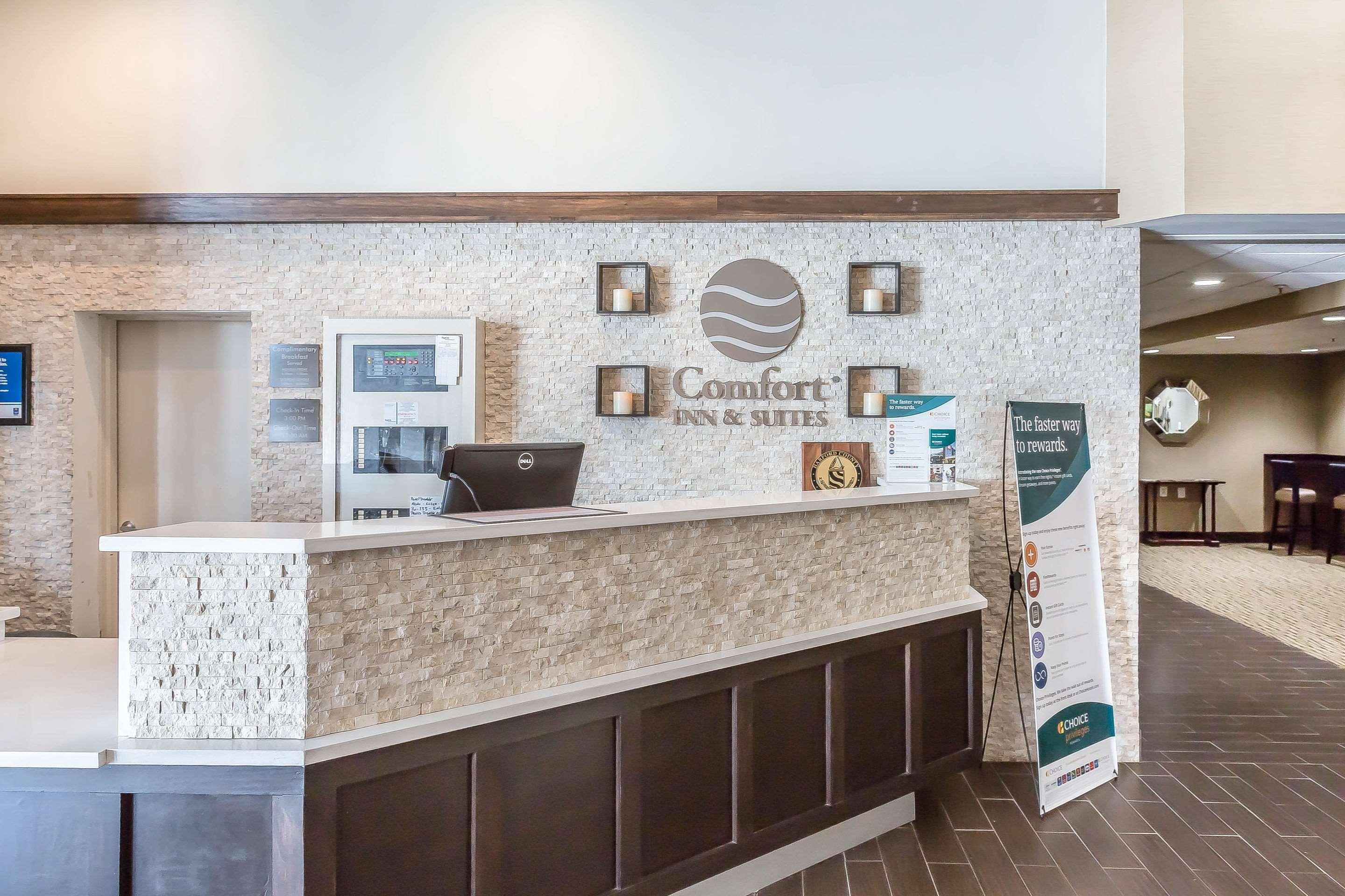 Comfort Inn & Suites Aberdeen Eksteriør bilde
