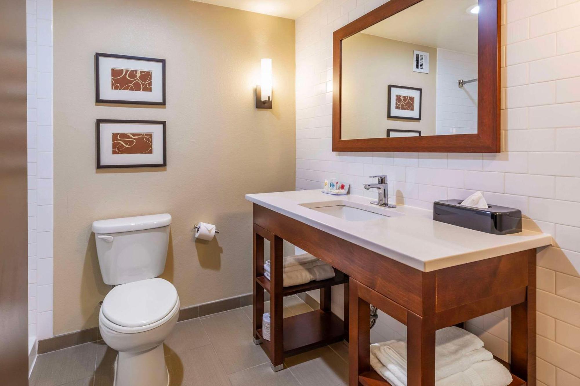 Comfort Inn & Suites Aberdeen Eksteriør bilde